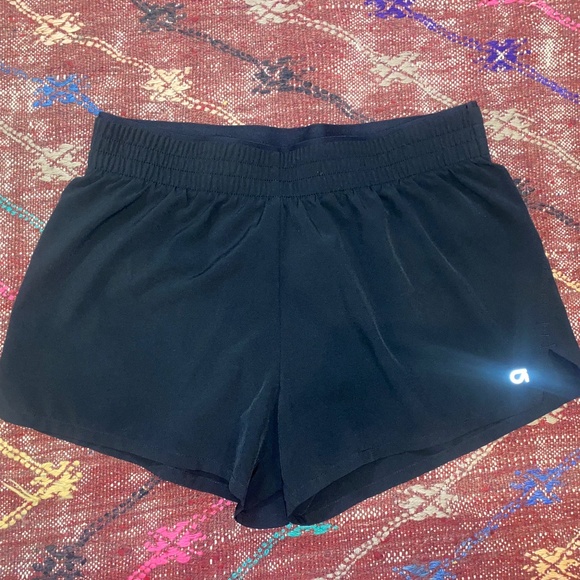 GapFit 3" Running Shorts, True Black, Size Small - Picture 2 of 6